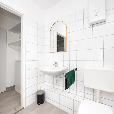 Smart Home - Wuppertal - Perfect For 6 Guests - Central - Netflix - Schwebebahn - Free Parking Zone Вупперталь Экстерьер фото