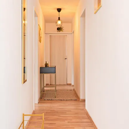Smart Home - Wuppertal - Perfect For 6 Guests - Central - Netflix - Schwebebahn - Free Parking Zone Вупперталь Экстерьер фото