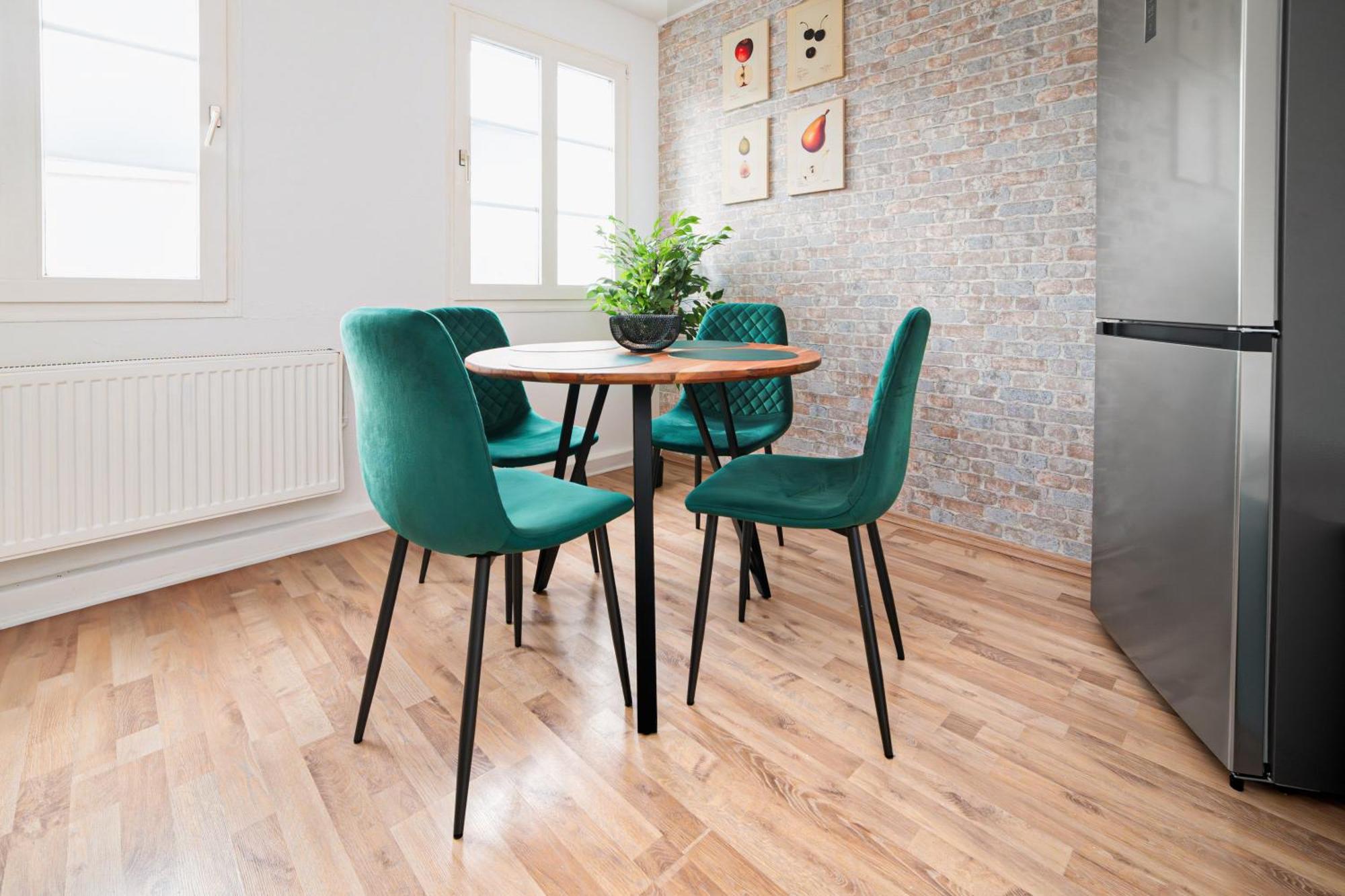 Apartment Smart Home - Wuppertal - Perfect For 6 Guests - Central - Netflix - Schwebebahn - Free Parking Zone