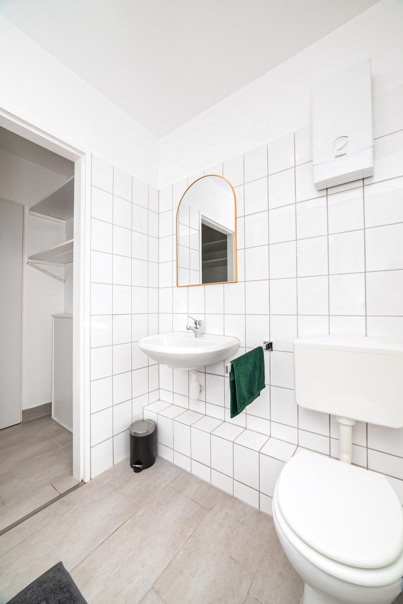 Smart Home - Wuppertal - Perfect For 6 Guests - Central - Netflix - Schwebebahn - Free Parking Zone * Wuppertal